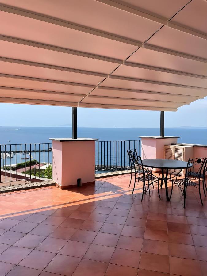 Coral Blue Apartment Пиано ди Соренто Екстериор снимка