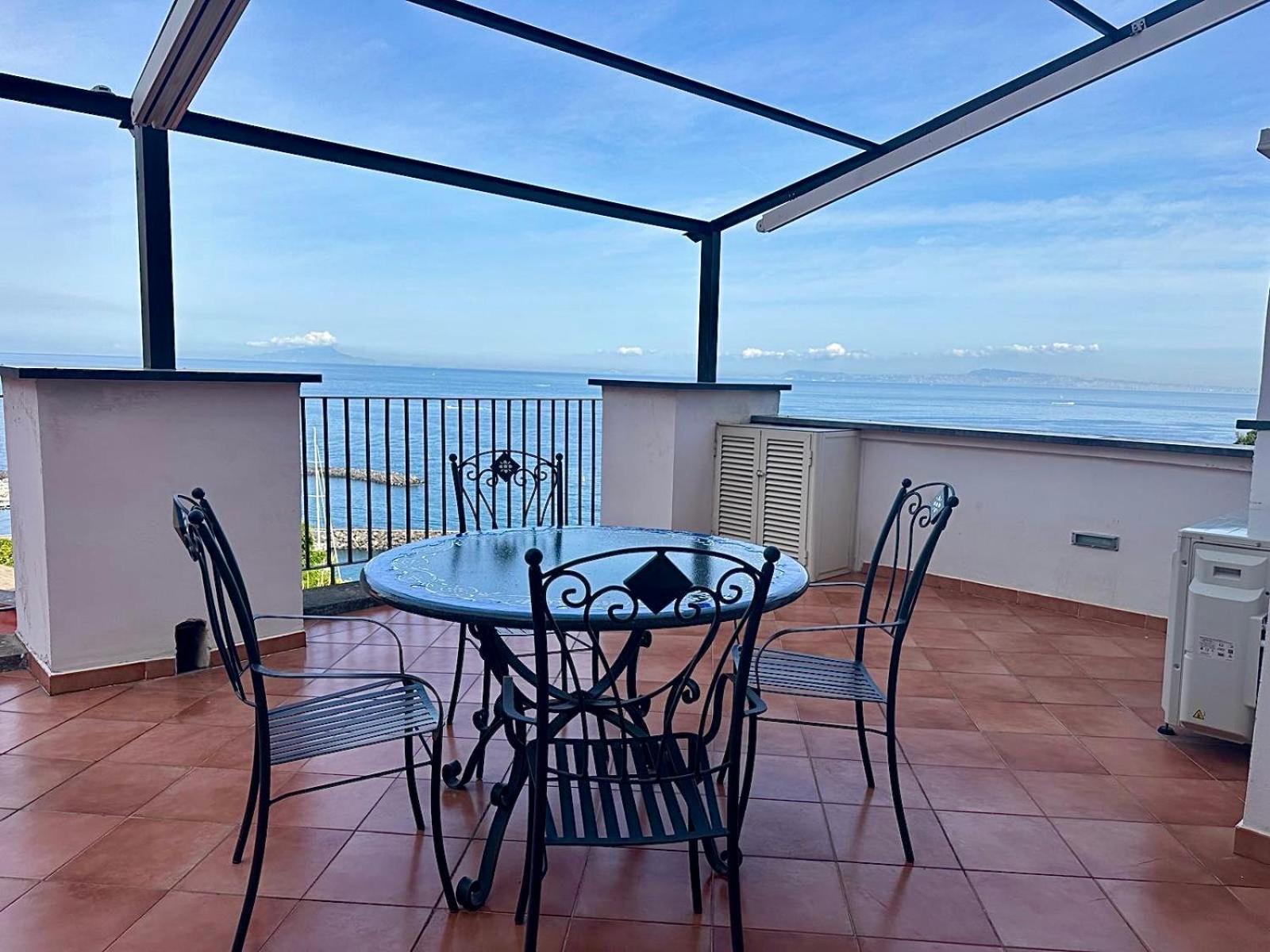 Coral Blue Apartment Пиано ди Соренто Екстериор снимка